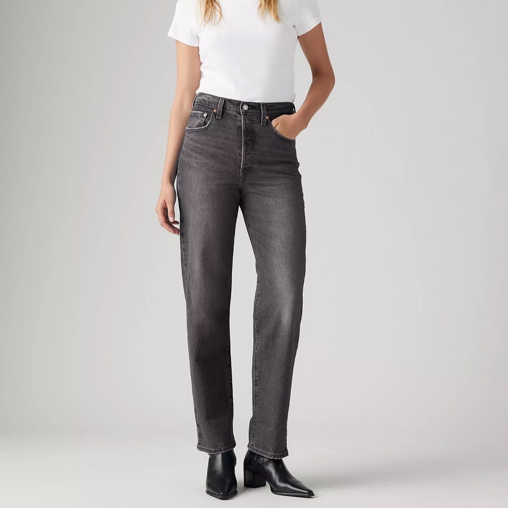 Levi’s Ribcage Straight Faded Black Jeans
